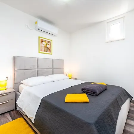 Exclusive Nia * Dubrovnik